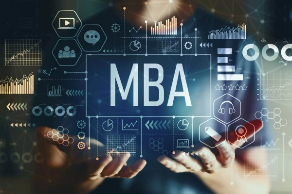 Top Reasons why working professionals should consider pursuing an MBA online